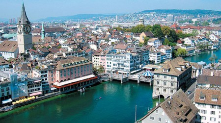 Στην Ελβετία, ο κάθε πολίτης θα λαμβάνει € 2.250 τον μήνα 